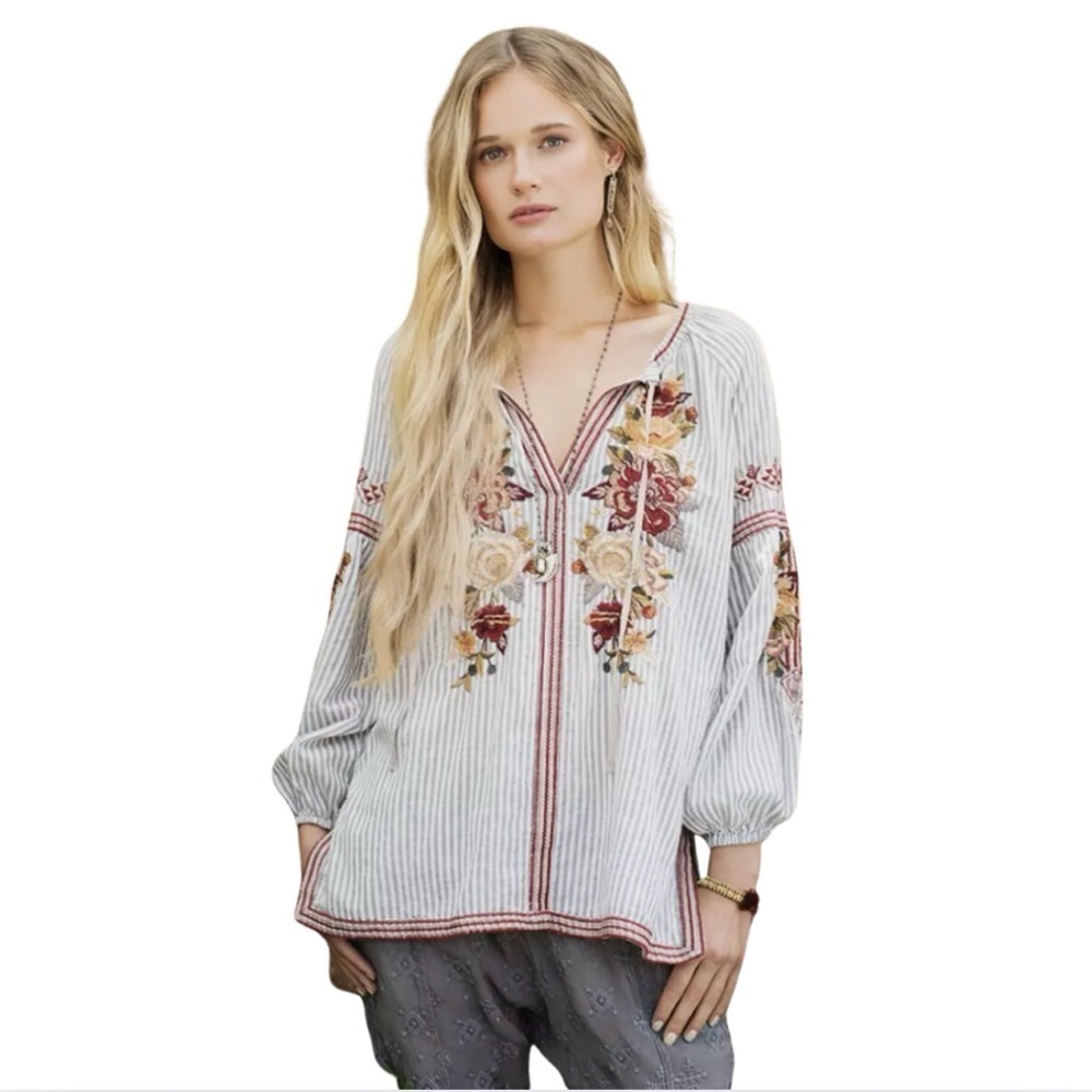 Johnny Was Artemis Embroidered Top size Small